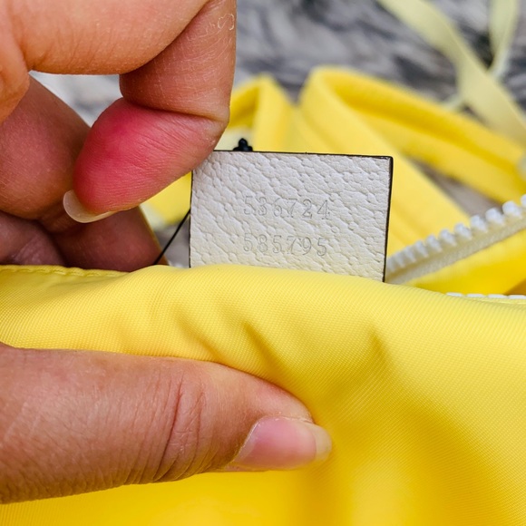 ✨NEW✨ GUCCI Yellow Medium Blind For Love Backpack - Picture 8 of 10
